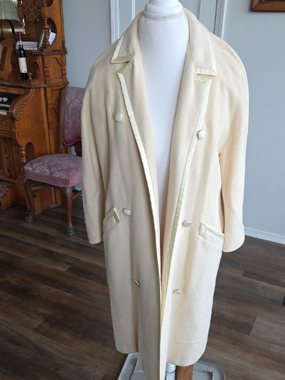 Vintage Cream Long Coat Jacket